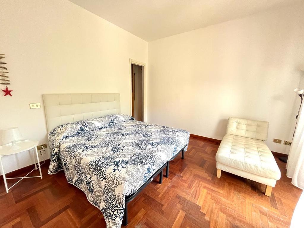 Pineta Apartament Tirrenia Extérieur photo