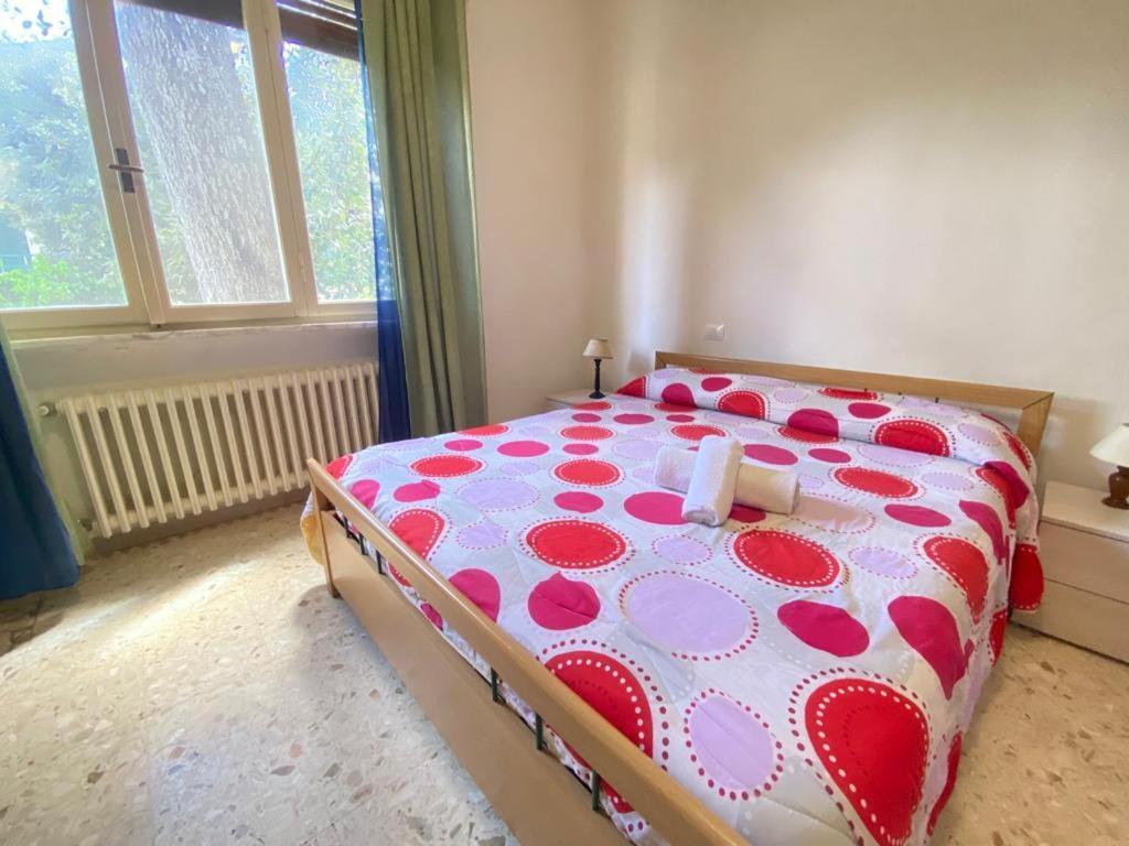 Pineta Apartament Tirrenia Extérieur photo