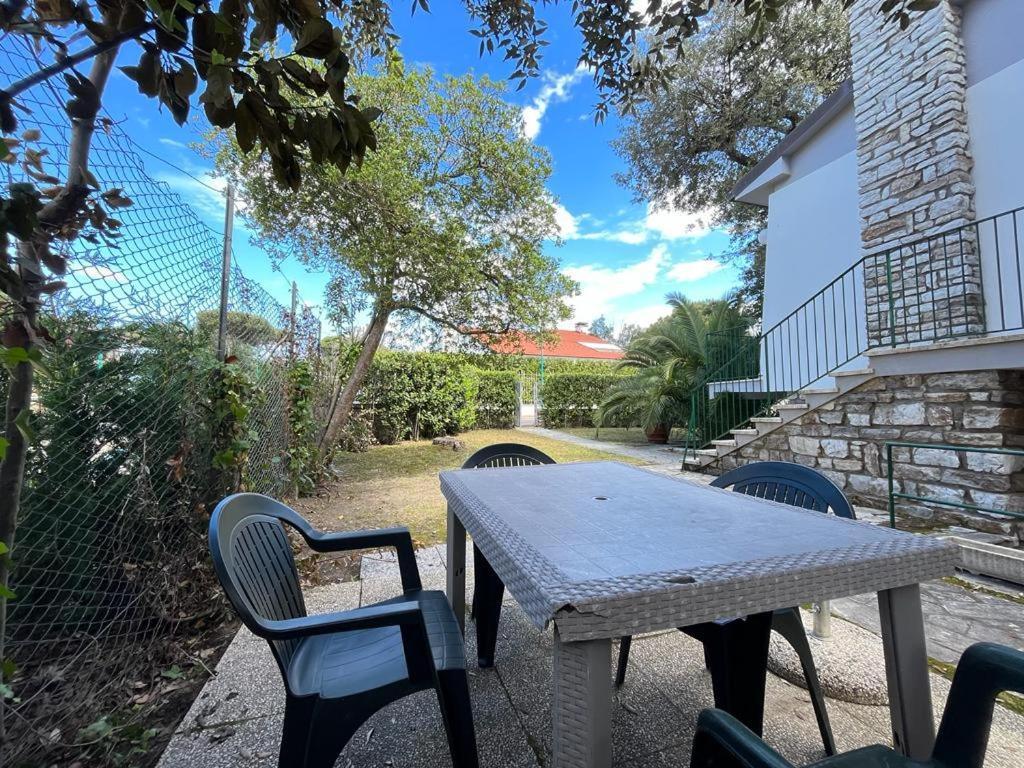 Pineta Apartament Tirrenia Extérieur photo