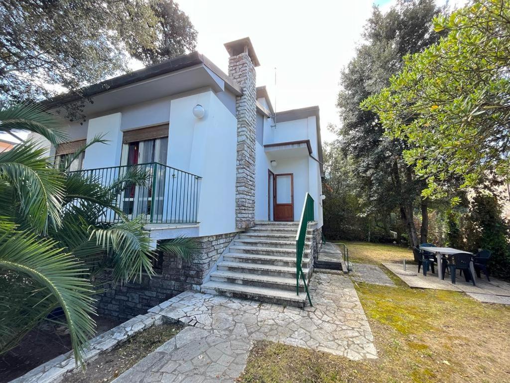 Pineta Apartament Tirrenia Extérieur photo