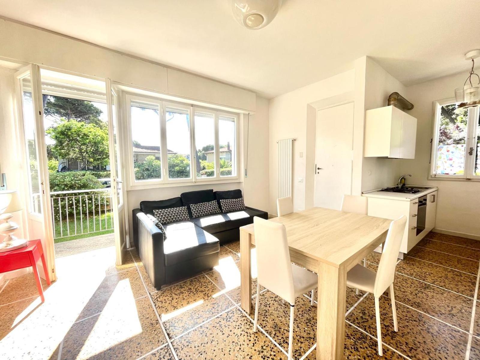 Pineta Apartament Tirrenia Extérieur photo