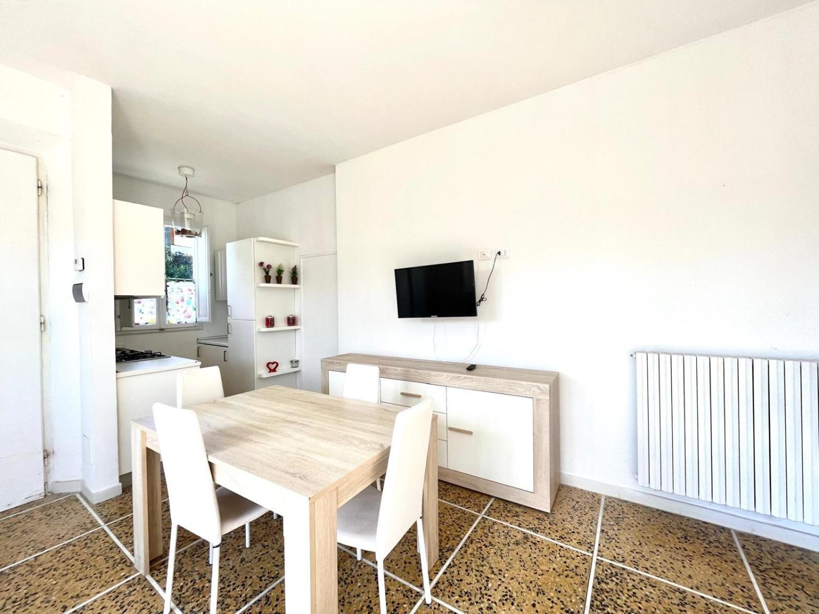 Pineta Apartament Tirrenia Extérieur photo