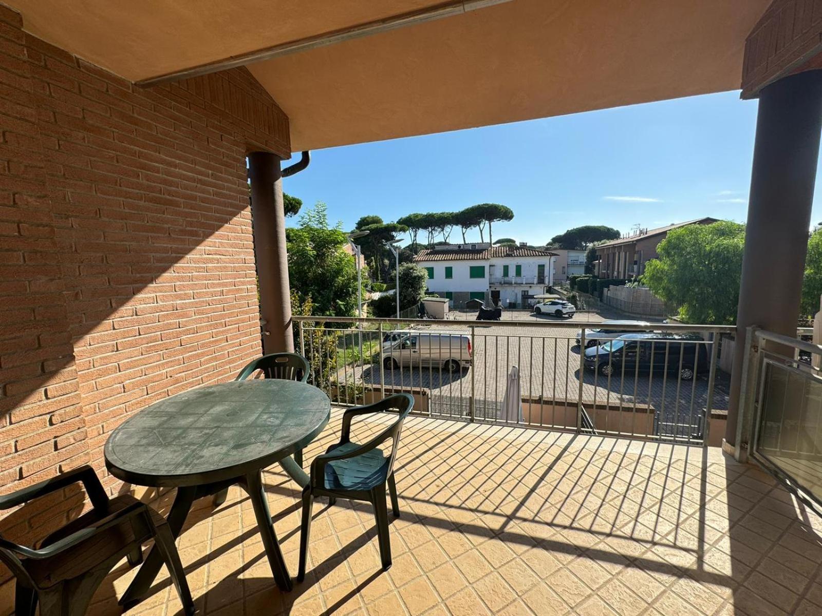 Pineta Apartament Tirrenia Extérieur photo