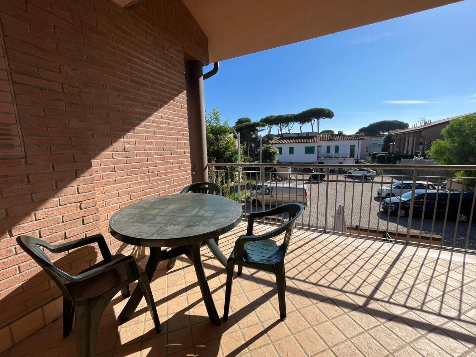 Pineta Apartament Tirrenia Extérieur photo