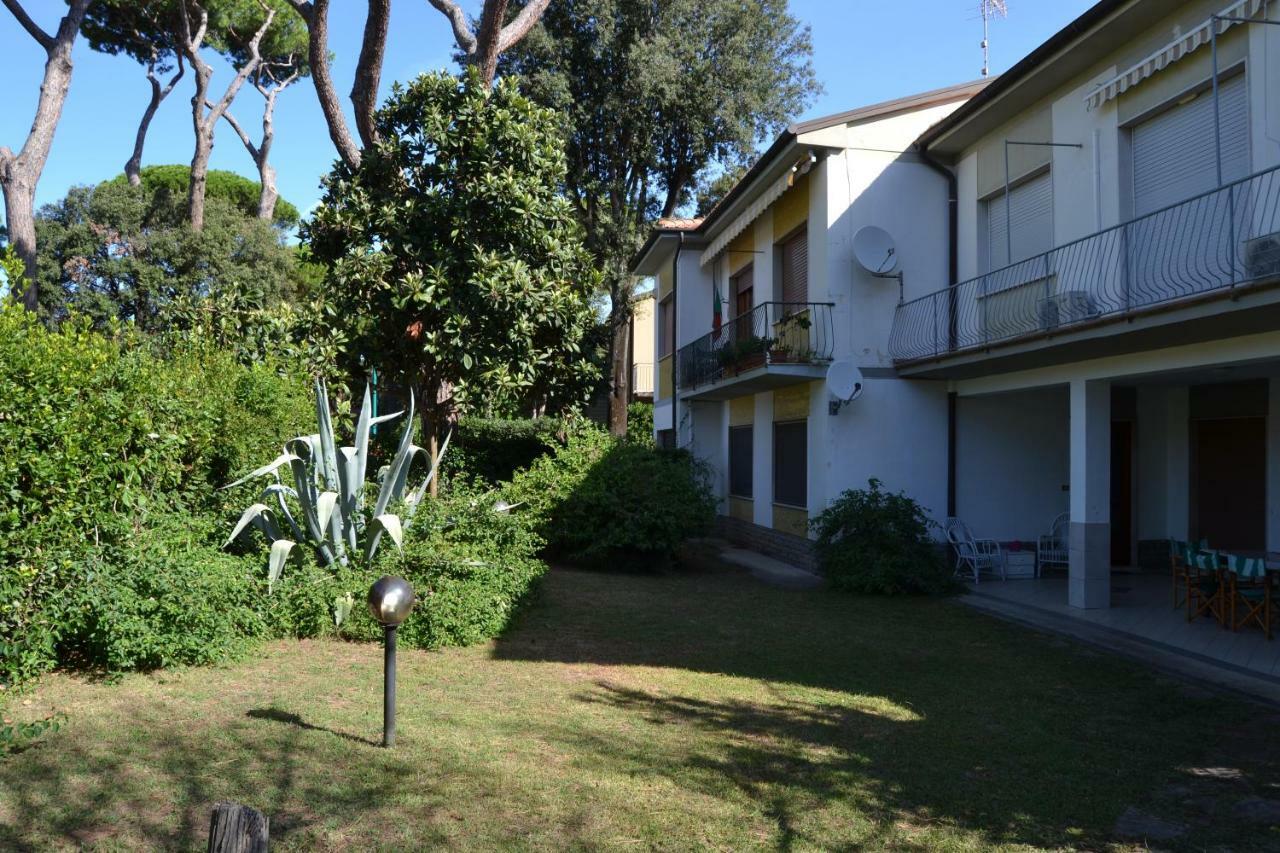 Pineta Apartament Tirrenia Extérieur photo
